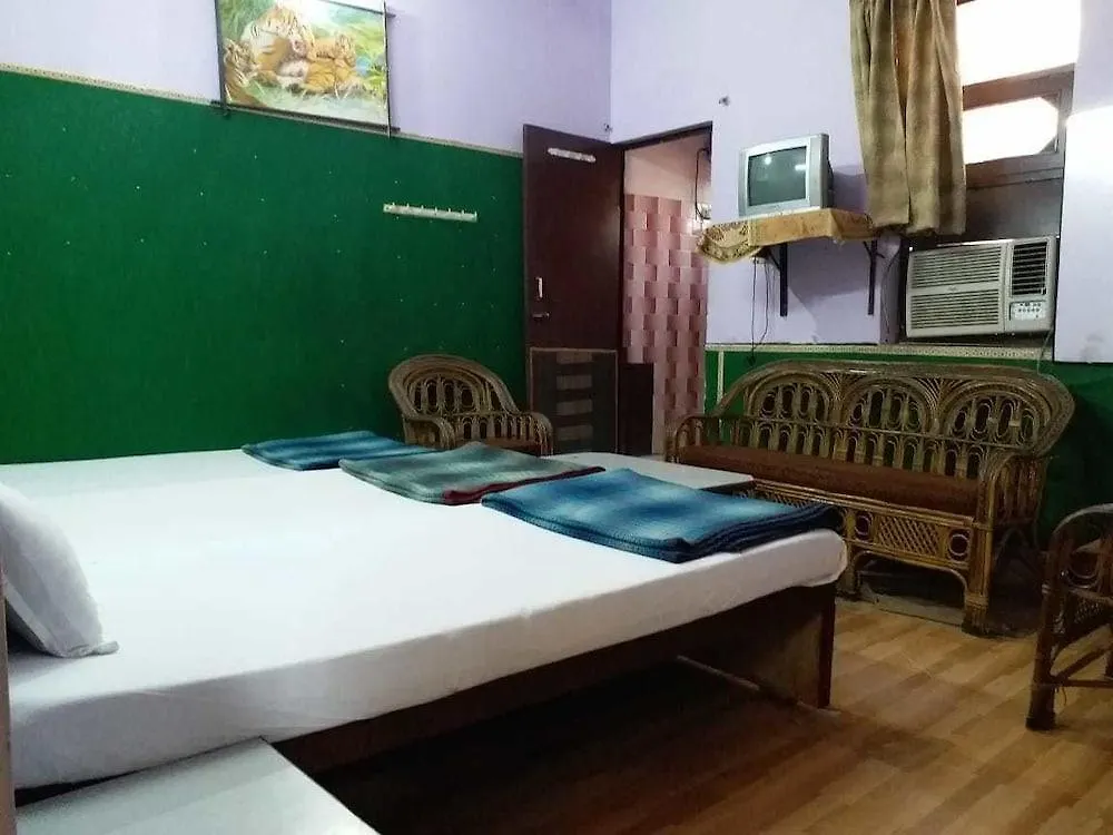Hotel Raj Bed & Breakfast Agra  Agra (Uttar Pradesh)