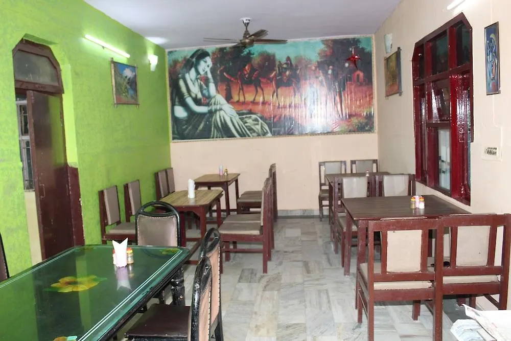Hotel Raj Bed & Breakfast Agra